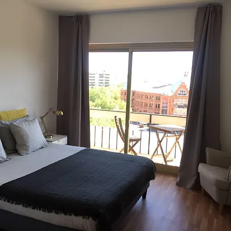 Republica 83 - Campo Pequeno Guest house Lisbon