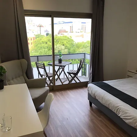 Republica 83 - Campo Pequeno Guest house