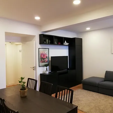 Guest house Republica 83 - Campo Pequeno Lisbon