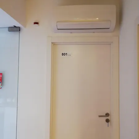 Pensión Republica83-campo Pequeno Lisboa