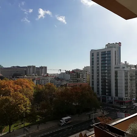 Republica 83 - Campo Pequeno Guest house 3*