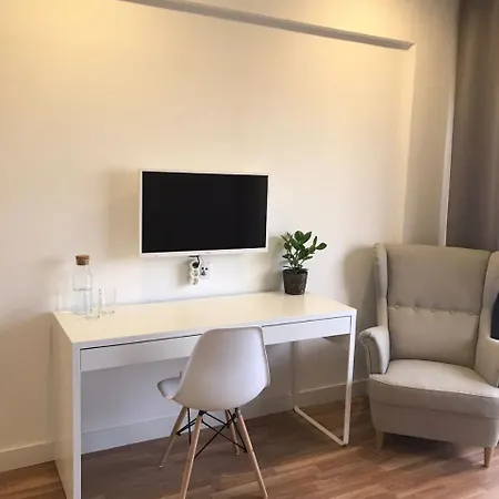 Republica 83 - Campo Pequeno Guest house Lisbon