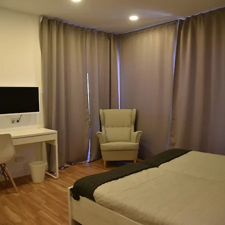 Guest house Republica 83 - Campo Pequeno Lisbon