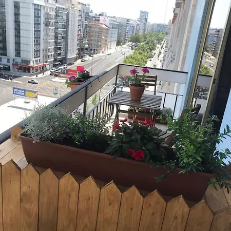 Guest house Republica 83 - Campo Pequeno 3*