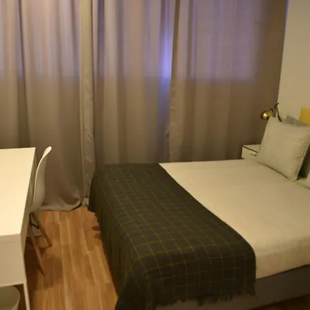 Republica 83 - Campo Pequeno 3* Lisboa