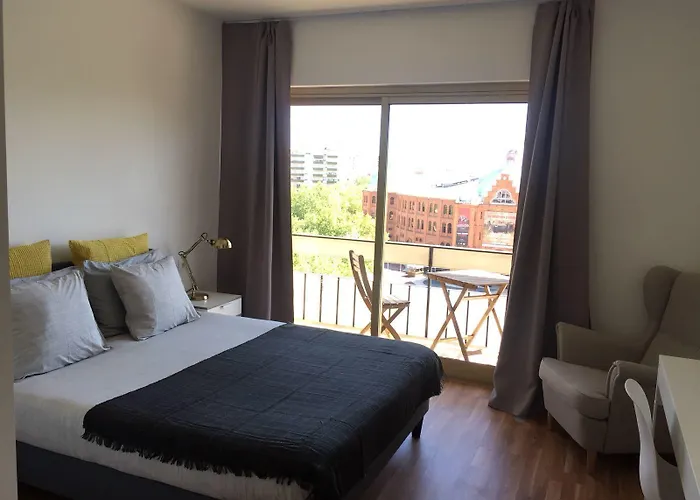 Republica 83 - Campo Pequeno Guest house Lisbon