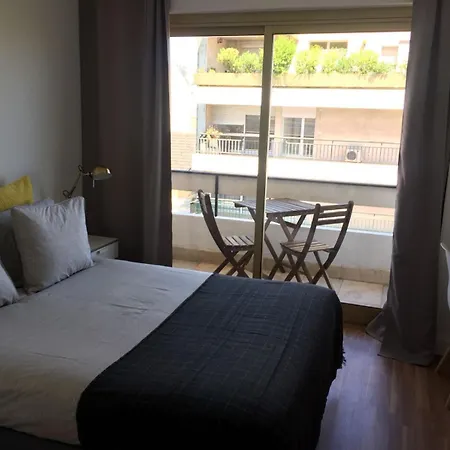 Republica 83 - Campo Pequeno ליסבון